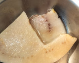 Foto del paso 1 de la receta: Pez espada al limón con arroz rojo y huevos