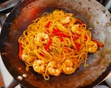 Foto del paso 3 de la receta: Pad thai de langostinos