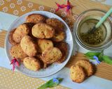 Foto del paso 4 de la receta: Bizcochitos exprés de queso y pesto🧀