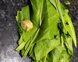 A picture of step 1 of Palak Amla & apple juice.