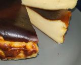 Foto langkah ke 8 dari resep Basque Burn Cheesecake.
