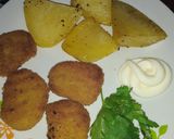 Foto del paso 4 de la receta: Papas doradas con nugget de pollo