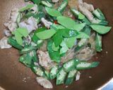 รูปขั้นตอนการทำที่ 4 ของ ลูกกระเจี๊ยบผัดหมูใส่วุ้นเส้น #อาหารไทยง่ายๆ