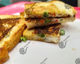 A picture of step 7 of Soyayyan bread da qwai.
