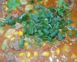 Foto del paso 6 de la receta: Cazuela de lomo, habas y aromáticas de la quinta. (Ragú)