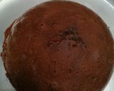 A picture of step 5 of Brownie cake with parle g biscuits and bourbon biscuits.
