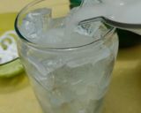 Foto langkah ke 2 dari resep Es kelapa jeruk.