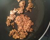 A picture of step 1 of Mini pizza burger.