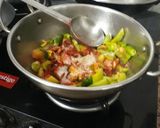 A picture of step 3 of Green Tomato and green chilli ki khatti mithi chutney.