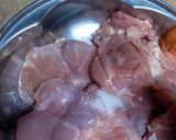 A picture of step 1 of Sub ka favorite zinger burger.