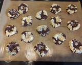 Cara Membuat Almond Caramel Thumbprint Cookies 4