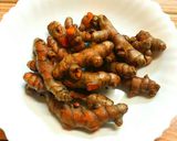 Hình bước làm 1 của món Nghệ ngâm mật ong