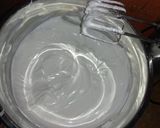 Foto del paso 2 de la receta: Merengue para cupcakes, tortas, pie y suspiros