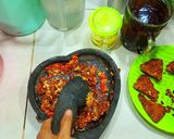 Foto langkah ke 2 dari resep Resep Sambal Tempe Geprek, Pedasnya Nendang!.