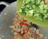 Foto langkah ke 3 dari resep Brokoli saus tiram.