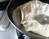 A picture of step 2 of Masala papad.
