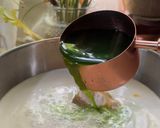 Gambar langkah 2 resipi Tepung Talam Pandan.
