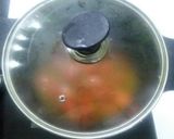 A picture of step 4 of Tomato carrot soup with croutons.
