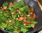 Foto del paso 4 de la receta: Tirabuzones con espinaca y nuez😋