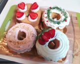 Foto langkah ke 7 dari resep Mini Chiffon Cakes.