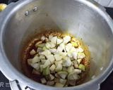 A picture of step 4 of Kathiyawadi Lauki Aloo Sabzi (Bottle Gourd & Potatoes Curry).