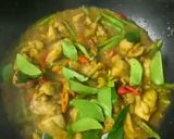 รูปขั้นตอนการทำที่ 6 ของ ผัดเผ็ดไก่ถั่วฝักยาว