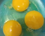 Foto langkah ke 1 dari resep Telur dadar.