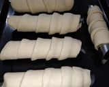 A picture of step 2 of Cream Rolls.