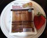 Foto del paso 1 de la receta Bocata con fresas y sardinas ahumadas