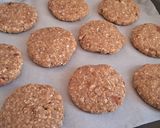 Foto del paso 4 de la receta: Galletitas de avena nueces y almendras