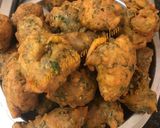 A picture of step 5 of Methi nu gota.