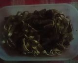 Foto del paso 3 de la receta: Fideos cinta con salsa roja al Malbec