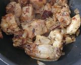 A picture of step 2 of Chicken kassa.