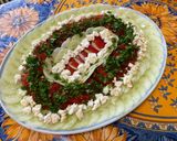 Une image de l'étape 11 de Salade composée concombre,, feta et persil.