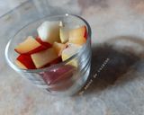 Une image de l'étape 4 de Coupe de fruits frais 🍐🍑.