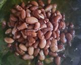 A picture of step 5 of Palak Rajma.