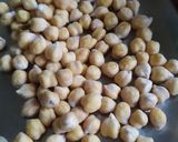 A picture of step 1 of Dry masala Channa.