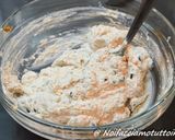 Foto del passaggio 1 della ricetta Cremoso di ricotta con gocce di cioccolato, pistacchi e purea di mango