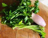 Tejszínes-póréhagymás-füstölt sajtos csirkeragu recept fázis 3 fotója