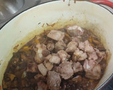 Foto del paso 3 de la receta: Cazuela de patatas con costilla y níscalos