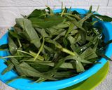 Foto langkah ke 1 dari resep Kangkung Terasi Pedas.