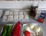 Foto del paso 1 de la receta: Bacalao con tomate y pimiento