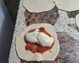 Foto del paso 8 de la receta: Bocados de pizza y bocaditos dulces con dulce de leche