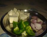 A picture of step 1 of Paneer tikka.