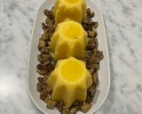 Foto del passaggio 4 della ricetta Mini pandorini di polenta con ripieno di funghi e salsiccia 🍄‍🟫