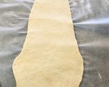 A picture of step 2 of Christmas Santa Pull a Part Bread.