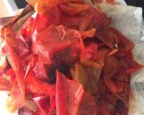 Foto del paso 2 de la receta: Pimientos rojos asados aliñados