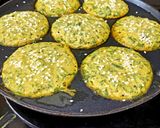 બાજરી મેથી નાં ચમચમિયા (Bajri Methi Chamchamiya Recipe In Gujarati) રેસીપી સ્ટેપ3ફોટો