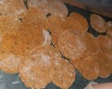 बेसन की नमकीन पूरी (besan ki namkeen puri recipe in Hindi) रेसिपी चरण 3 फोटो