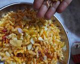 A picture of step 4 of Bombay street bhel.